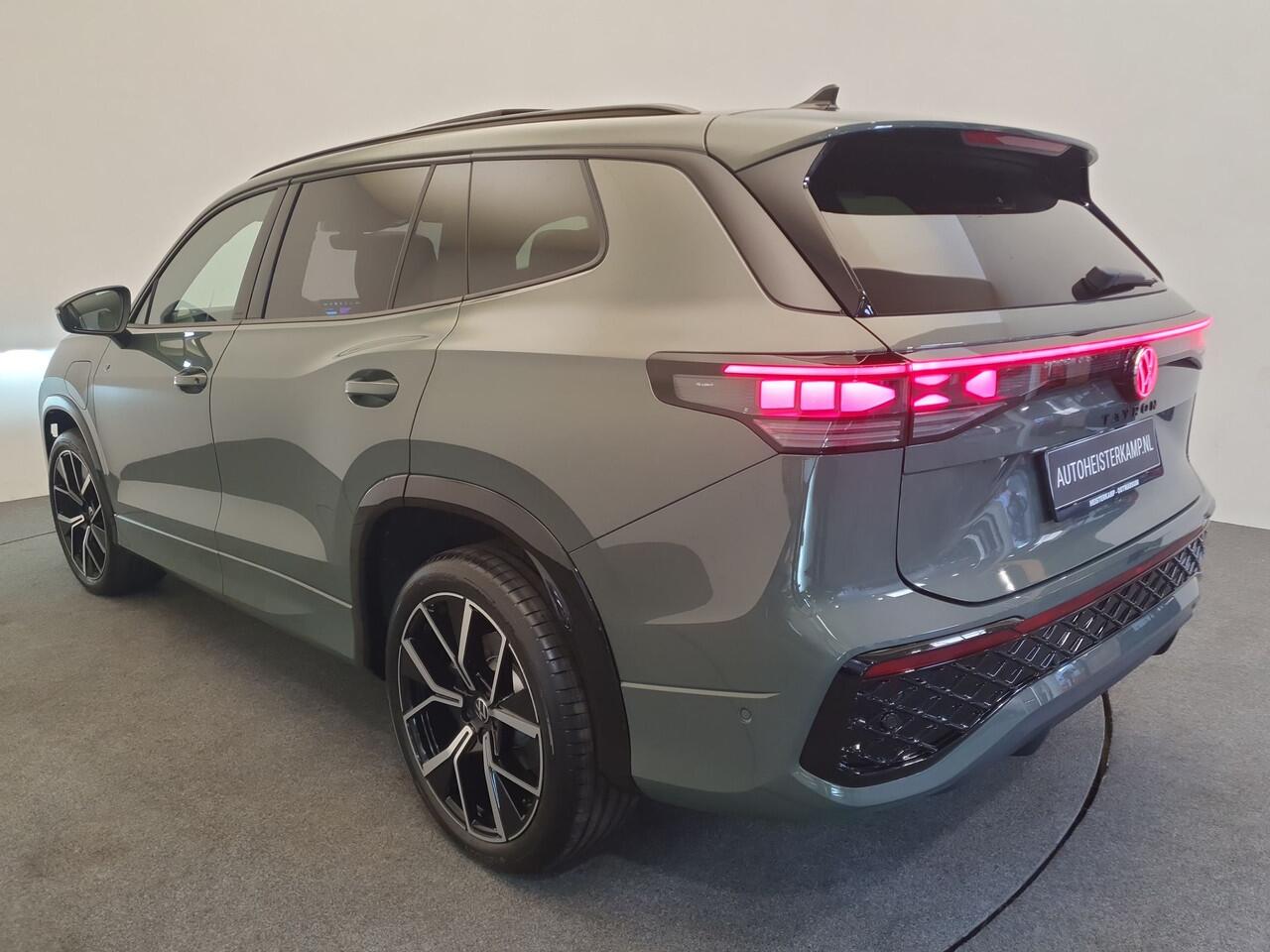 Volkswagen Tayron 1.5 eHybrid 272pk DSG/AUT R-Line Wegklapbare trekhaak, Panoramadak, Harman/Kardon