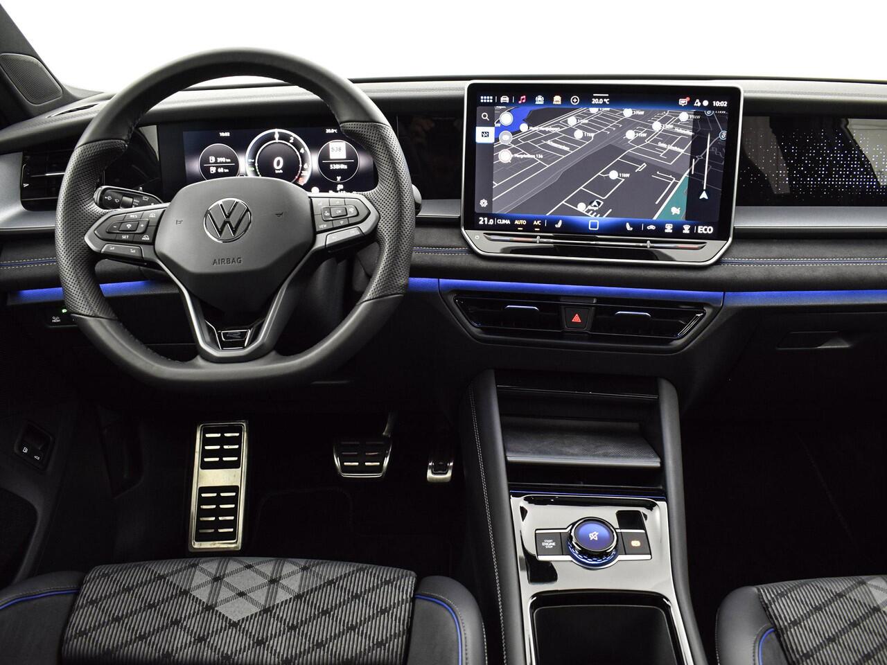 Volkswagen Tayron R-line Edition 1.5 eHybrid 272 pk 6 versn. DSG · Assistance Pakket Plus · Black Style Pakket · Design Pakket · Trekhaak inklapbaar, met elektrische ontgrendeling, incl. aanhangermanoeuvreerhulp Trailer Assist · Beschikbaar per Januari !