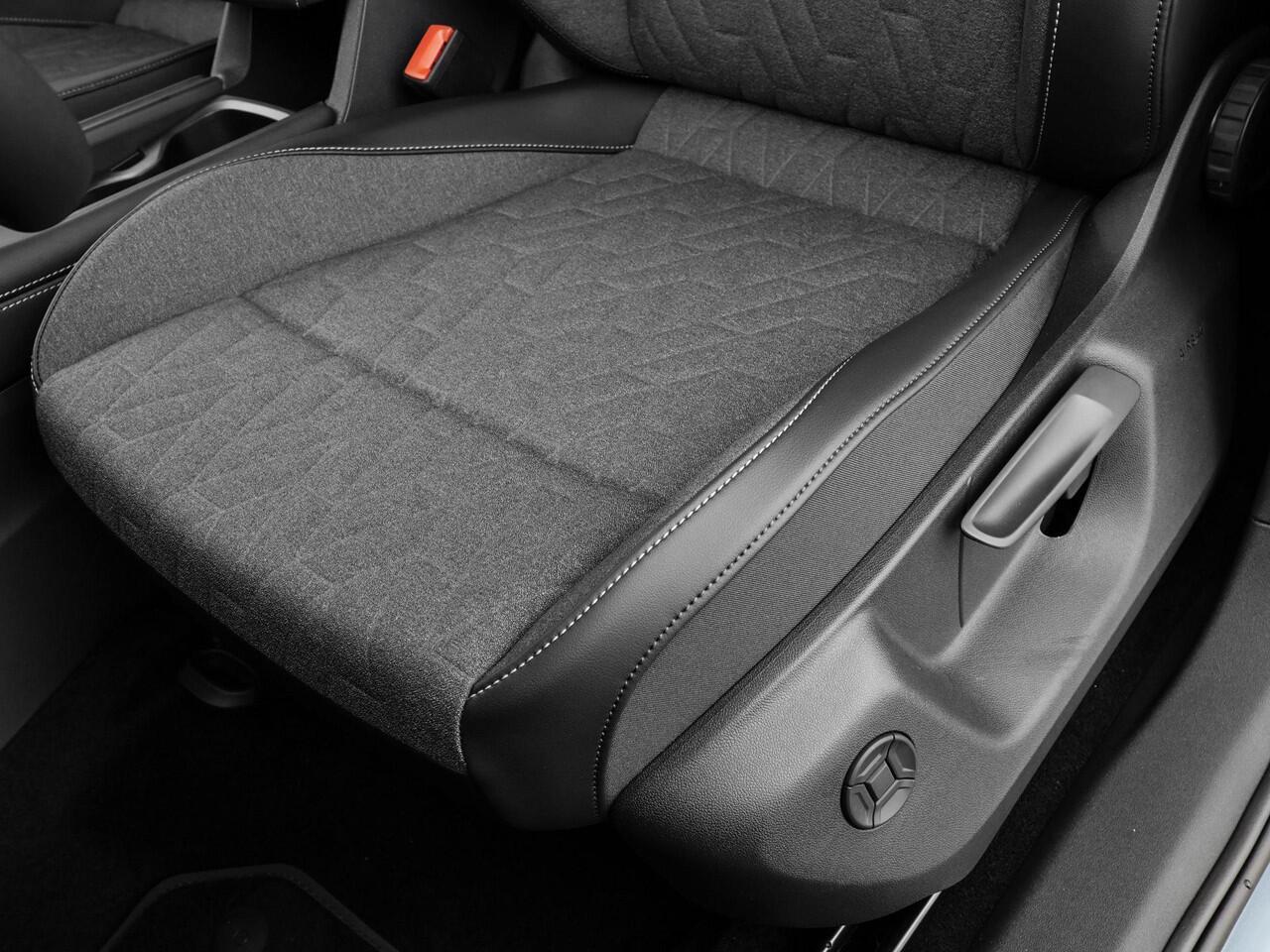 Volkswagen Tayron 1.5 eHybrid 204pk DSG Life Edition · Camera · Keyless · Stuur- & Stoelverwarming · Side Assist · Sfeerverlichting · ACC · Elek. Achterklep · Garantie t/m 30-12-2030 of 100.000km