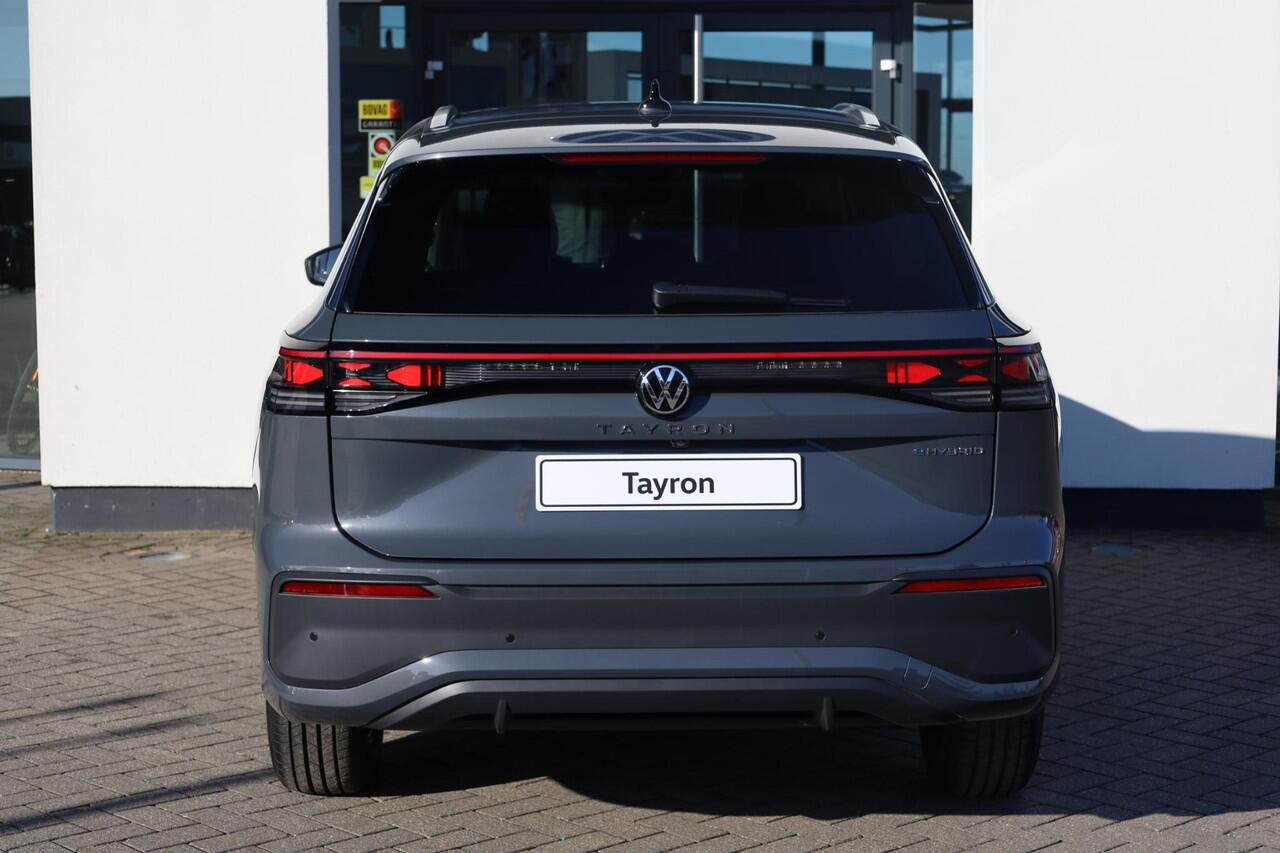Volkswagen Tayron 1.5 eHybrid Life Edition 204PK / 150kW DSG, Achteruitrijcamera, verwarmbare voorstoelen + stuurwiel, Apple Carplay & Android Auto, navigatie, dodehoekdetectie (Side Assist), Keyless Entry & Start, full LED koplmapen, trekhaak incl. aanhanger manouvreerhu