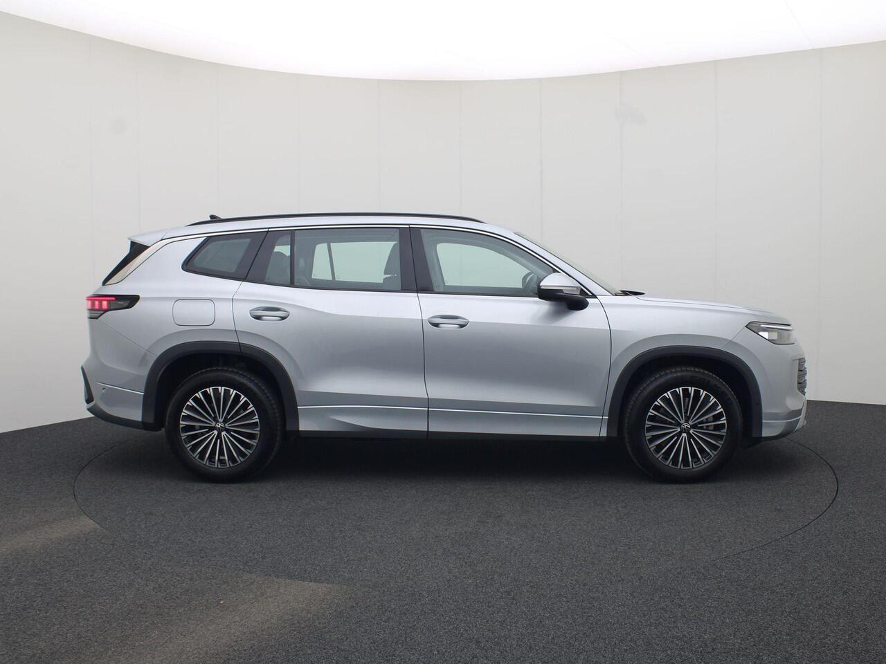 Volkswagen Tayron 1.5eTSI/150PK Life 7p. DSG · 360° Camera + Parkeersensoren · Trekhaak · Stoel-& stuurverwarming · Garantie t/m 01-05-2027 of 100000km