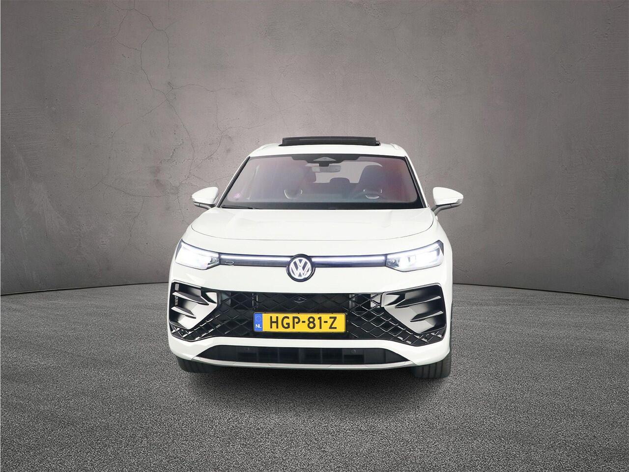 Volkswagen Tayron R-Line Edition 1.5 TSI eHybrid 204pk DSG Automaat Panoramadak, Adaptive cruise control, 360 camera, Achteruitrijcamera, LED matrix koplampen, Navigatie, Elektrische achterklep