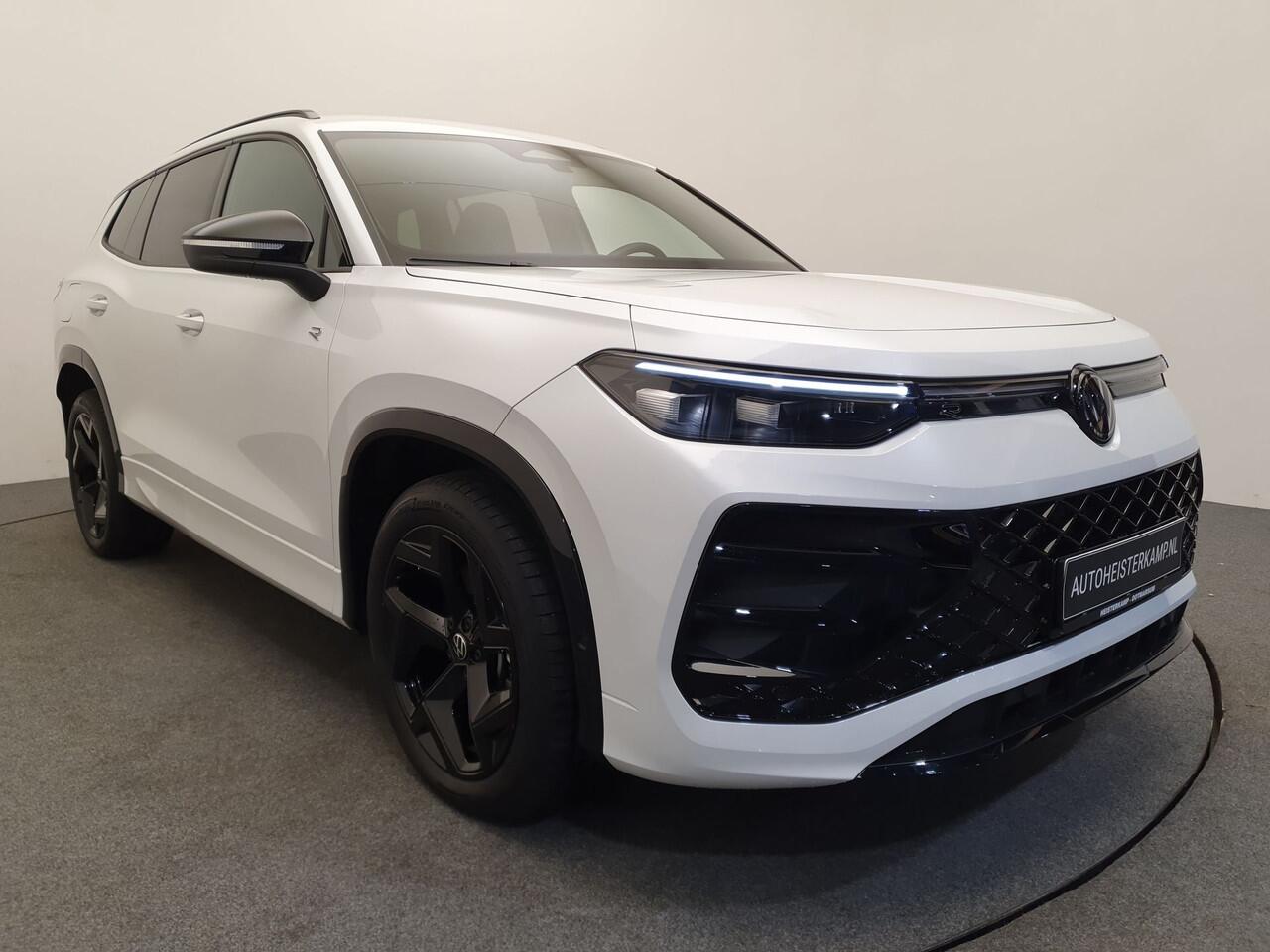 Volkswagen Tayron 1.5 eHybrid 272pk DSG/AUT R-Line Wegklapbare trekhaak, Massage, Camera