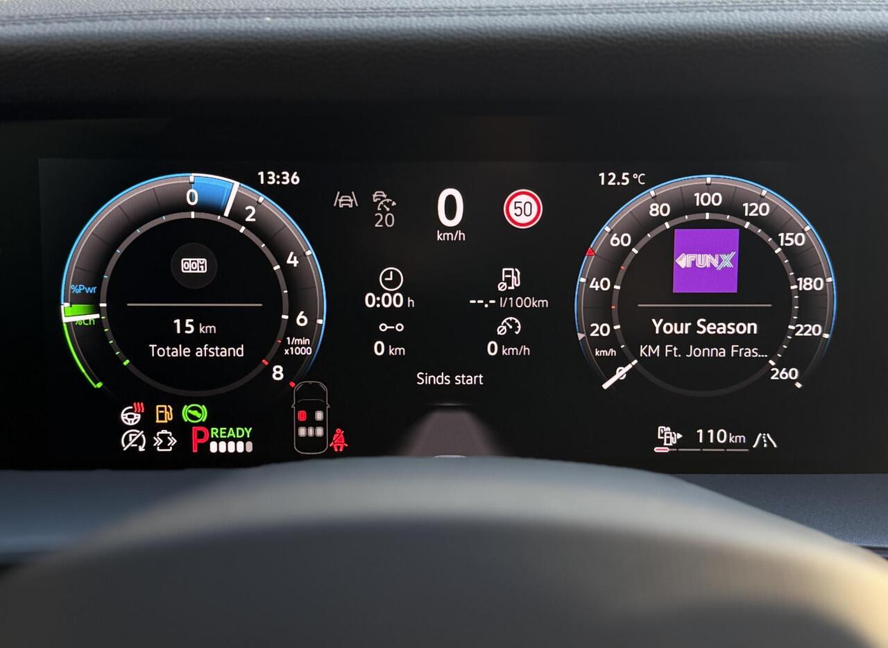 Volkswagen Tayron 1.5 eHybrid R-Line Edition l Electrische Trekhaak l Black Style l Pano l Stoelverwarming l IQ Light