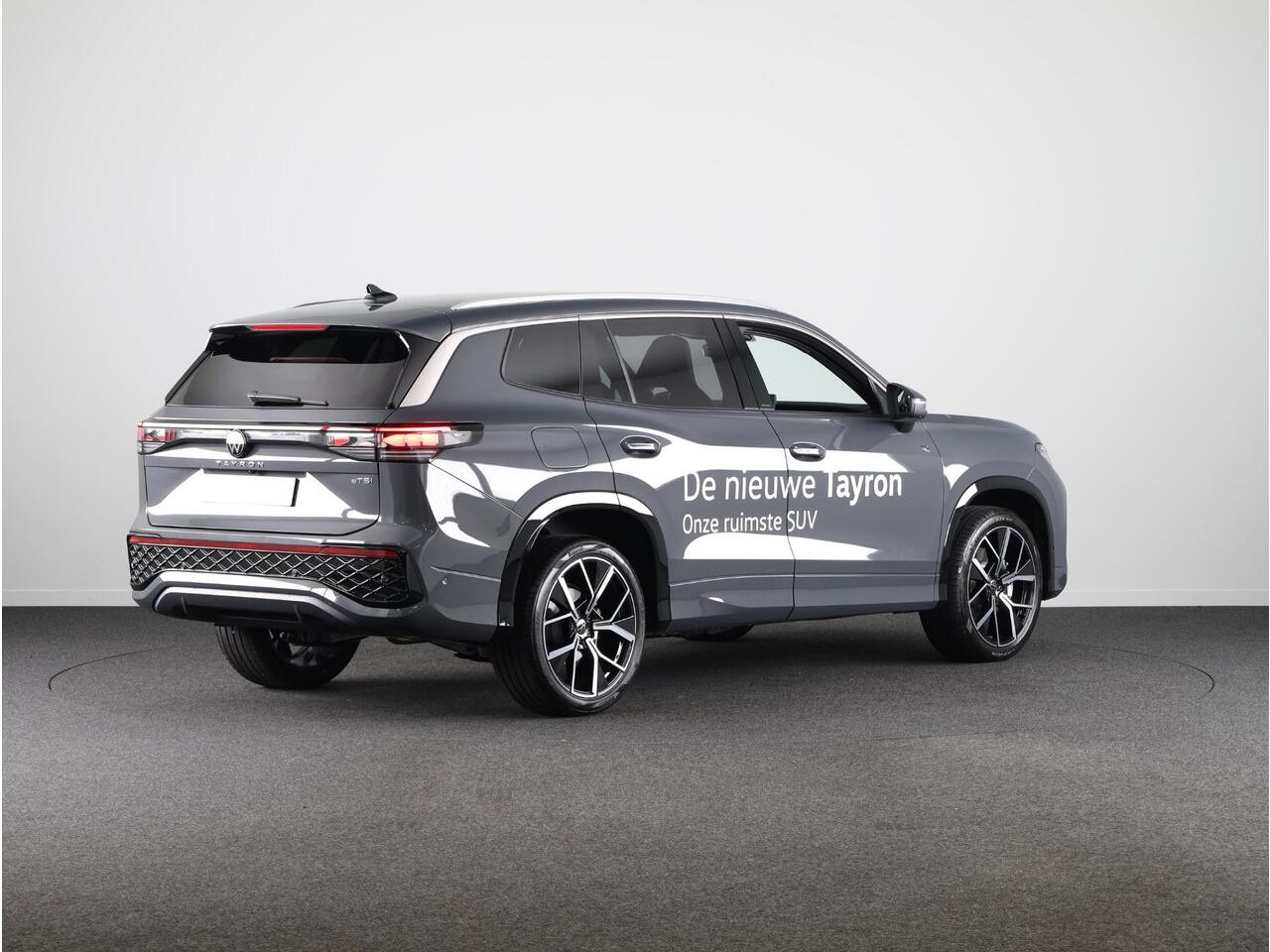 Volkswagen Tayron R-Line-Edition 1.5 110 kW / 150 pk eTSI SUV 7 vers n. DSG