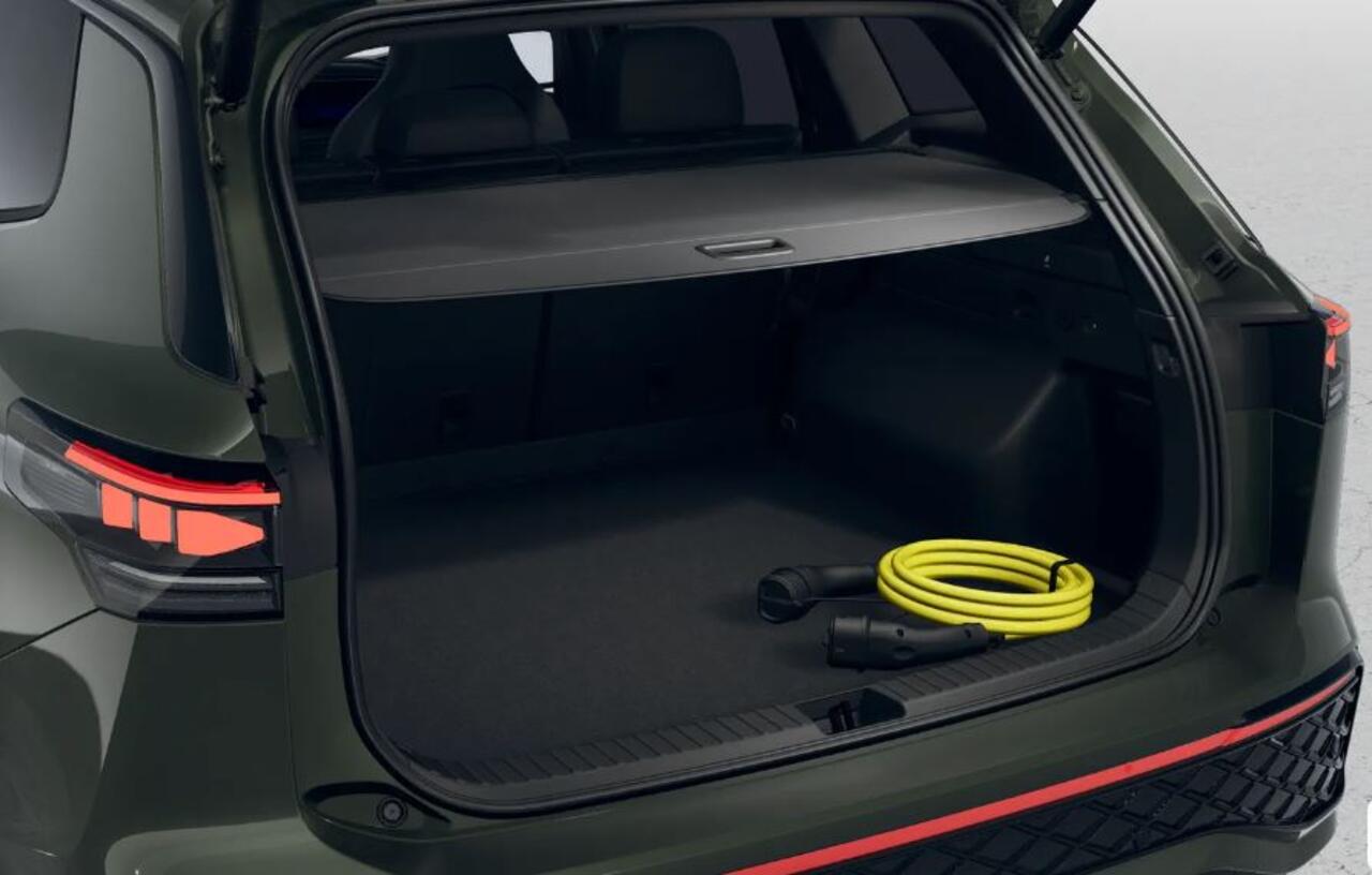 Volkswagen Tayron 1.5 eHybrid R-Line Edition !!!Profiteer ook van 4.000 EURO inruilpremie!!!