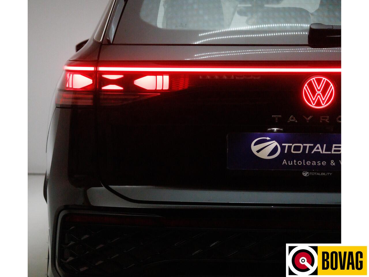 Volkswagen Tayron 1.5 eHybrid R-Line Edition 272 PK automaat | Elec. trekhaak | Panodak | Elec. achterklep | 360 graden Camera, Adaptieve Cruise, Travelassistant, IQ light, RIJKLAARPRIJS