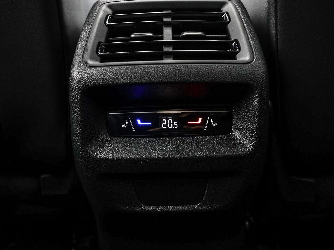 Volkswagen Tayron 1.5 eTSI 272pk DSG R-Line Edition · Camera · Panoramadak · Massage · Dodehoek Detectie · Keyless · 19'' Inch · Garantie t/m 08-12-2030 of 100.000km