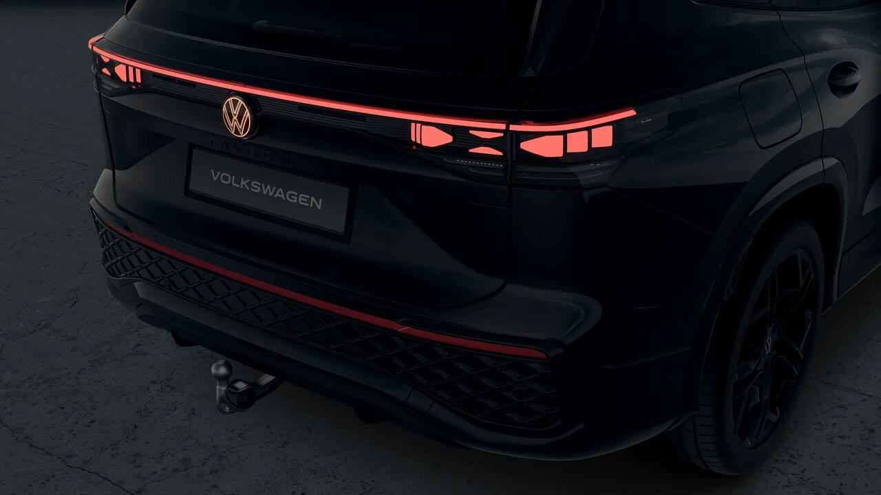 Volkswagen Tayron R-Line Edition | 'App-Connect' draadloze smartphone integratie | Automatische afstandsregeling (Adaptive Cruise Control) | Black Style Pakket