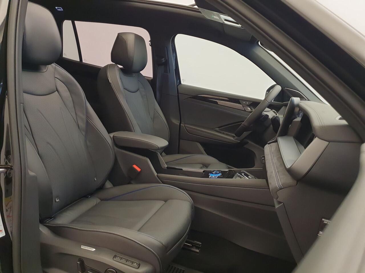 Volkswagen Tayron 1.5 eHybrid 272pk DSG/AUT R-Line Wegklapbare trekhaak, Panoramadak, Harman/Kardon