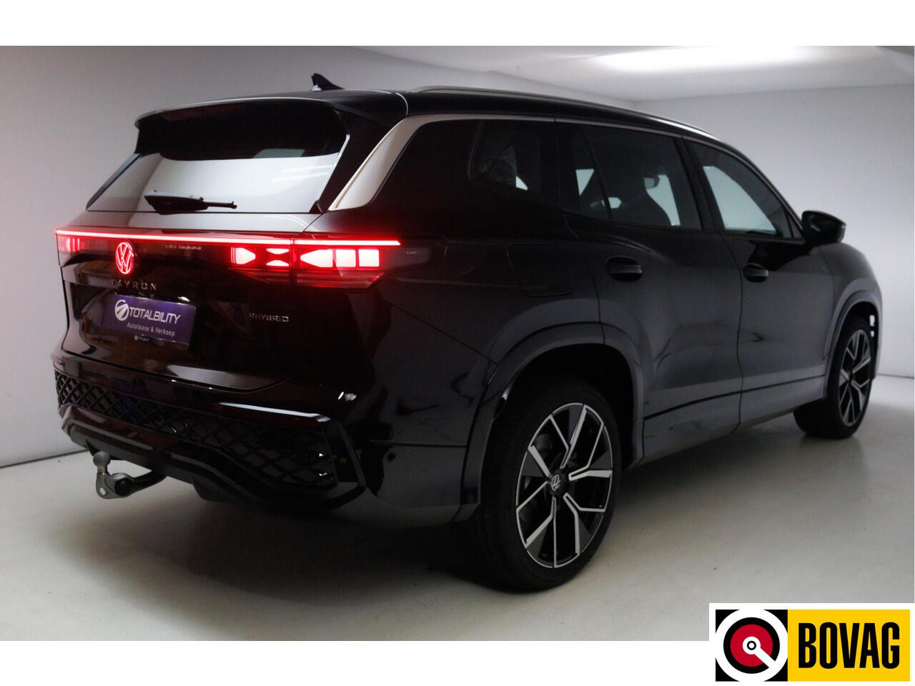 Volkswagen Tayron 1.5 eHybrid R-Line Edition 272 PK automaat | Elec. trekhaak | Panodak | Elec. achterklep | 360 graden Camera, Adaptieve Cruise, Travelassistant, IQ light, RIJKLAARPRIJS