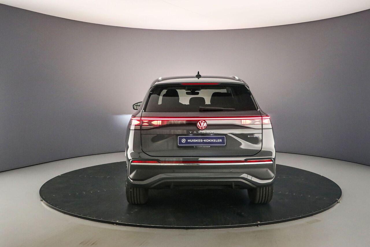 Volkswagen Tayron Life Edition 1.5 TSI eHybrid 204pk DSG Automaat Adaptive cruise control, Achteruitrijcamera, Elektrische achterklep, LED koplampen, Parkeersensoren, App connect, Stoelverwarming