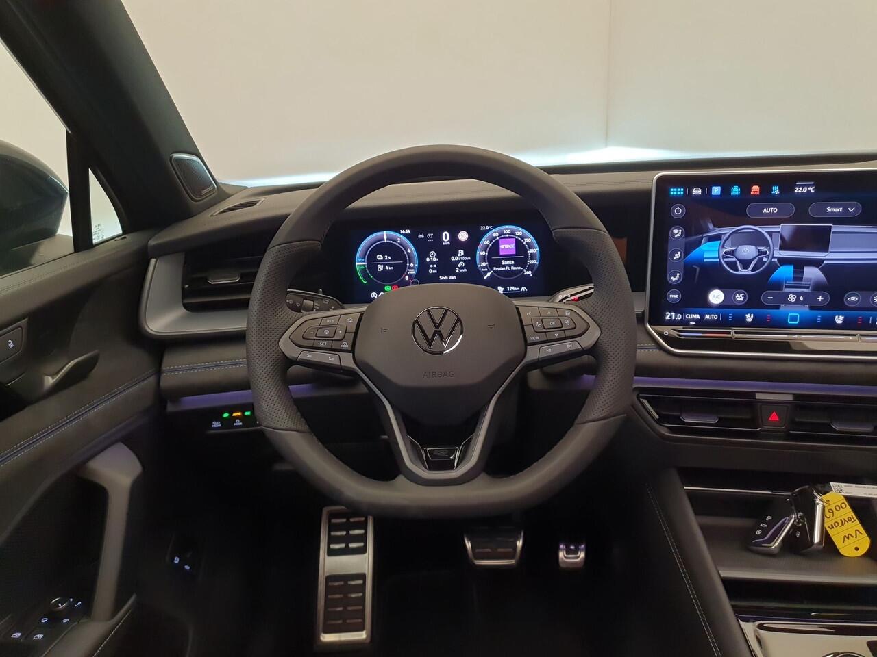 Volkswagen Tayron 1.5 eHybrid 272pk DSG/AUT R-Line Wegklapbare trekhaak, Panoramadak, Harman/Kardon