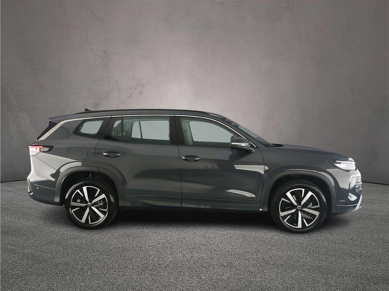 Volkswagen Tayron Life Edition 1.5 TSI eHybrid 204pk DSG Automaat Navigatie, Adaptive cruise control, Elektrische achterklep, Achteruitrijcamera, LED koplampen