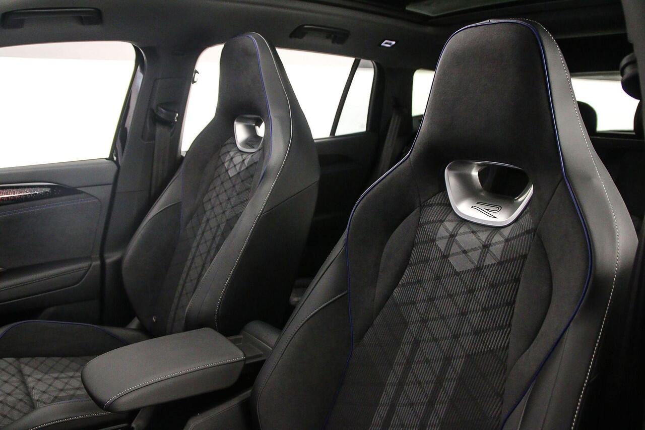 Volkswagen Tayron R-Line Edition 1.5 TSI eHybrid 272pk DSG Automaat Trekhaak, Panoramadak, Navigatie, Elektrische achterklep, Adaptive cruise control, 360 camera, Achteruitrijcamera