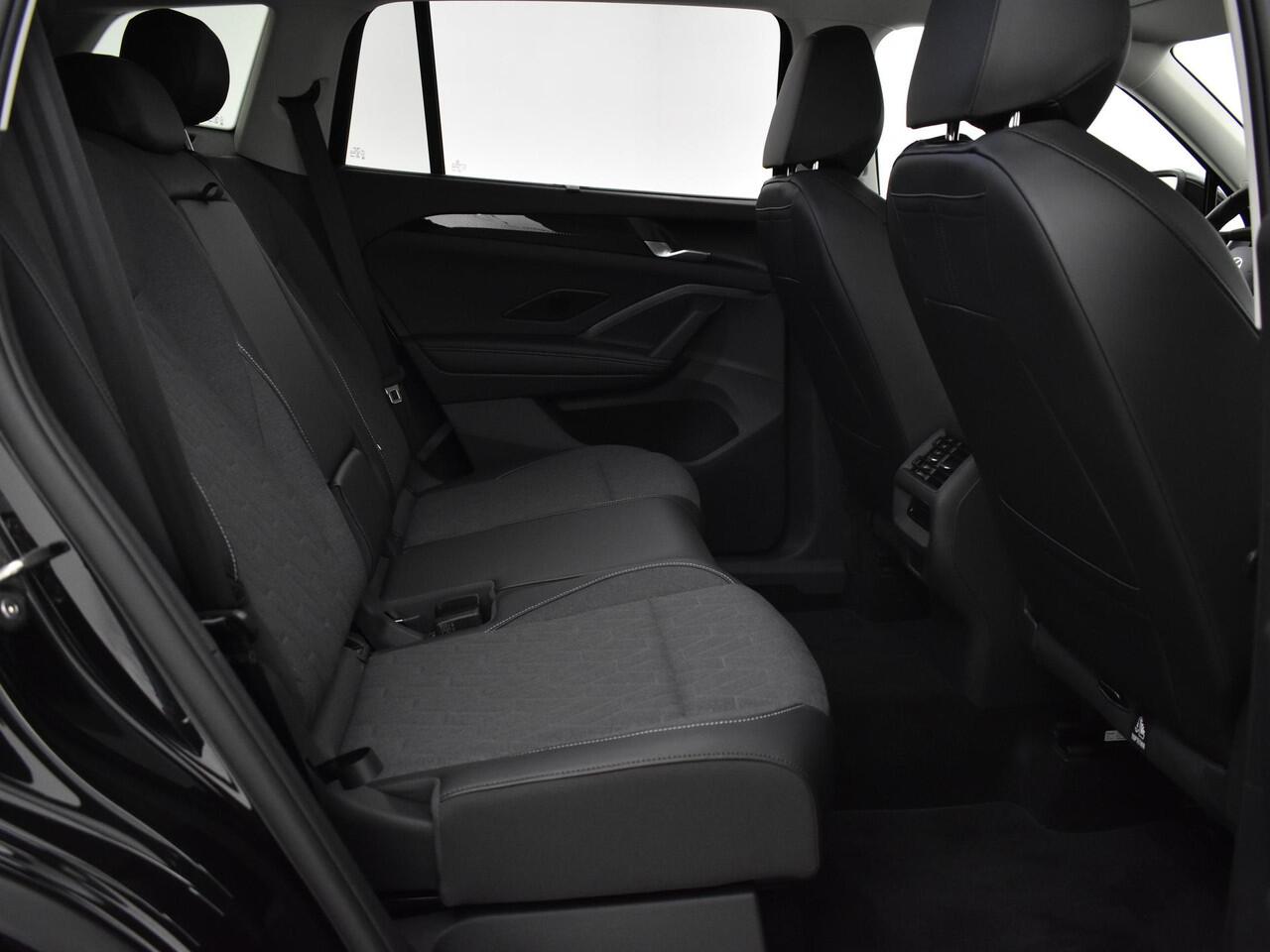 Volkswagen Tayron 1.5 eTSI 204pk DSG Life Edition · Camera · Elek. Trekhaak · Apple/Android Car Play · Achterbank Verwarmd · Elek. Achterklep · Stoelverwarming · 18'' Inch · Garantie t/m 26-06-2030 of 100.000km