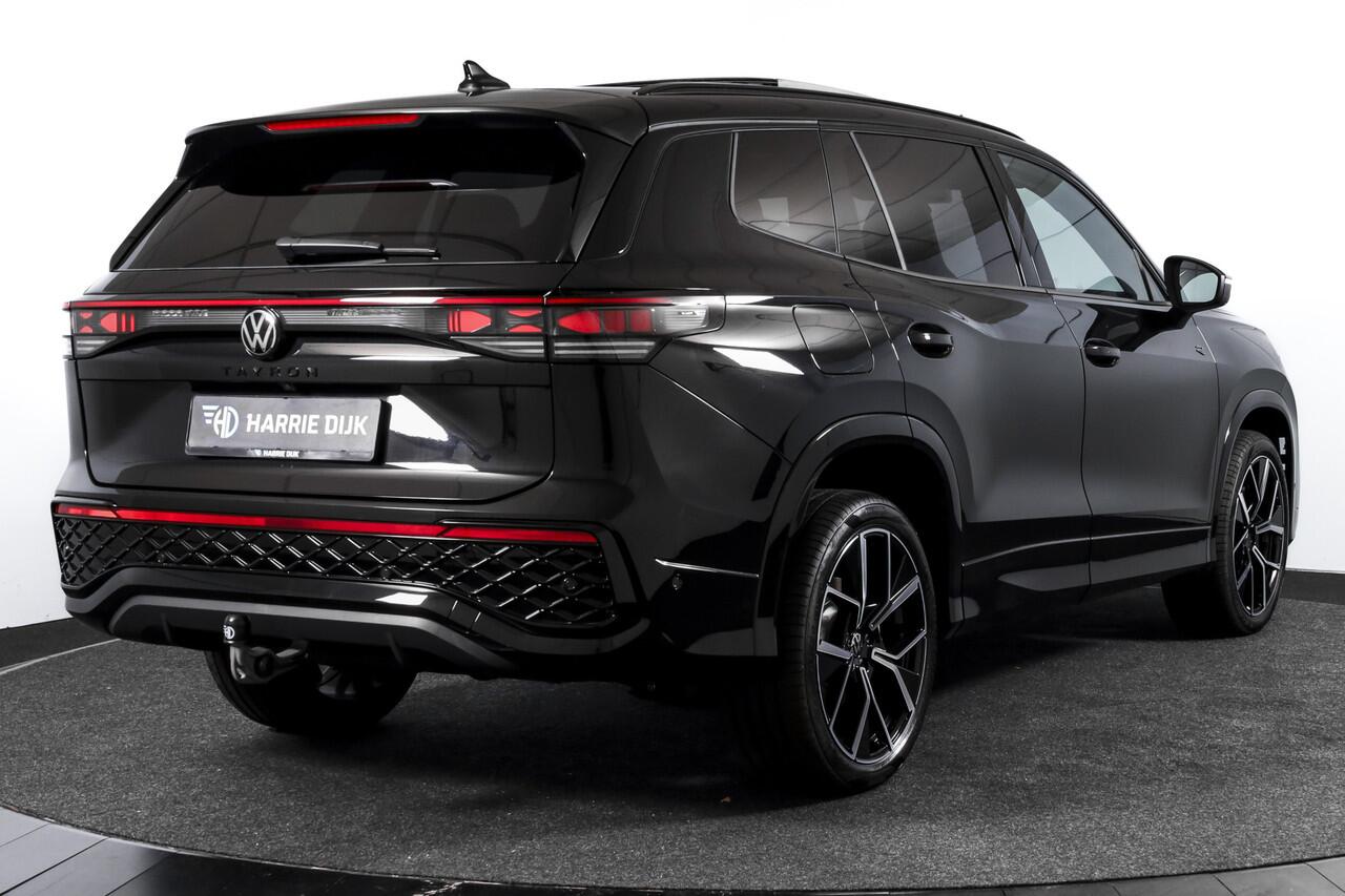 Volkswagen Tayron 1.5 eHybrid 272 PK R-Line Edition | Black Style Pakket | S/K-Panodak | Elek. Trekhaak | IQ. Light | Dig. Cockpit | Adapt. Cruise | Stoel-+Stuurverw. | 360 Camera | NAV+App. Connect | ECC | Elek. Klep | LM 20" | 0080