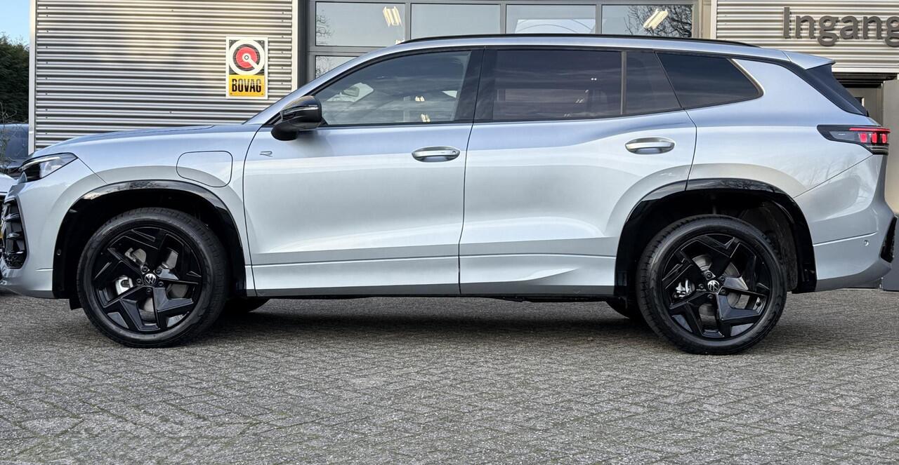 Volkswagen Tayron 1.5 eHybrid R-Line Edition l Electrische Trekhaak l Black Style l Pano l Stoelverwarming l IQ Light