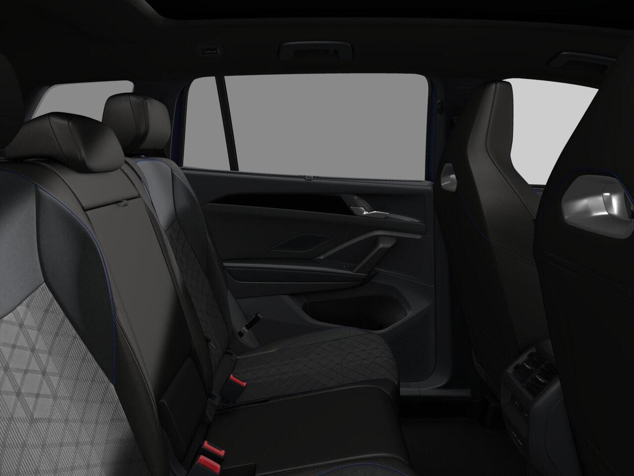 Volkswagen Tayron R-Line-Edition 1.5 eHybrid 272 pk 6 versn. DSG · Assistance Pakket Plus · Black Style Pakket · Design Pakket · Travel Pakket · Trekhaak incl. aanhangermanoeuvreerhulp 'Trailer Assist' · Winter Pakket ·