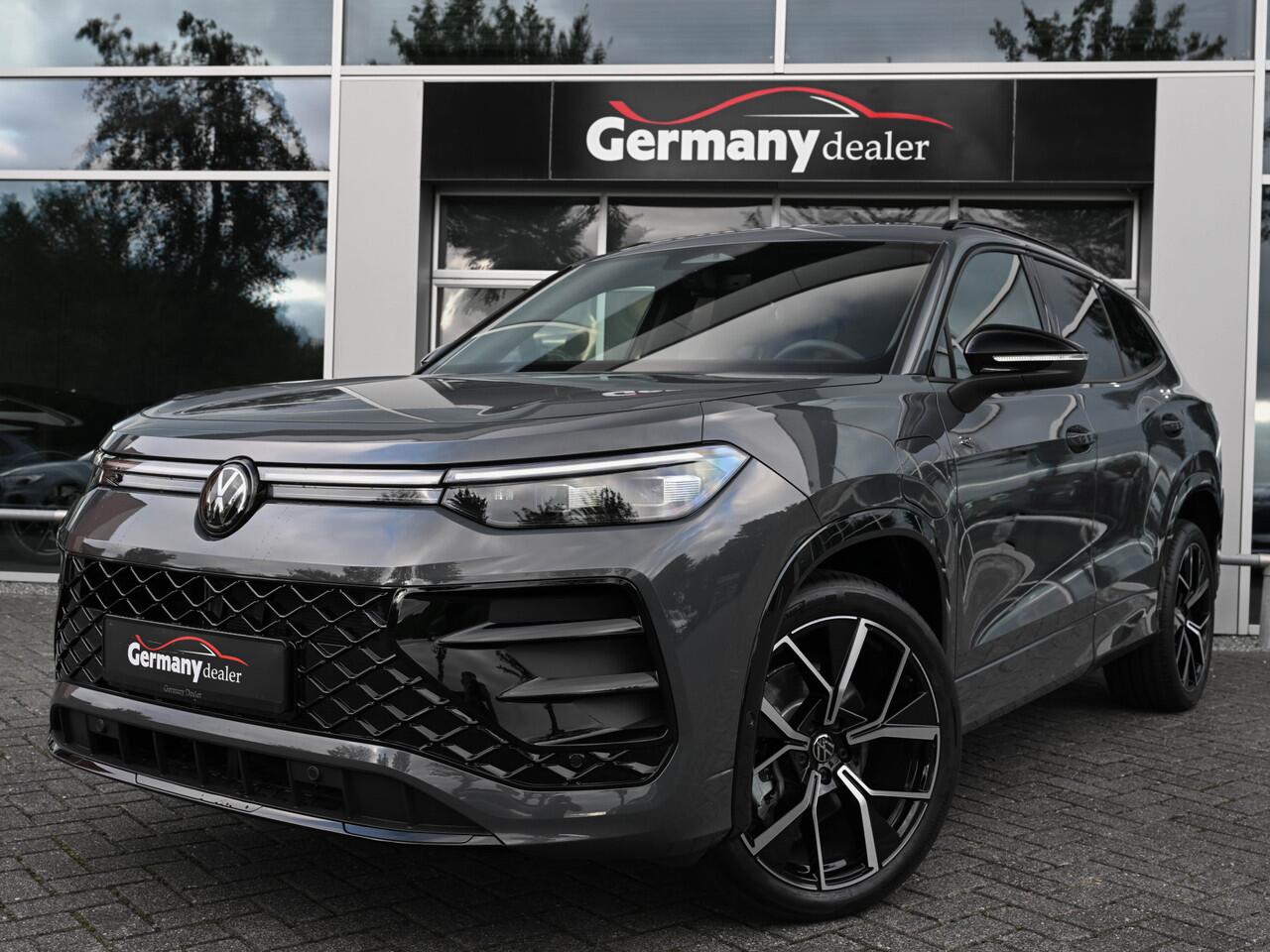 Volkswagen Tayron 1.5 eHybrid 272pk R-Line Edition NIEUW! Delphin Grey Pano ACC BSM Sfeerverl. Elektr.Klep Tr.haak VOL!!