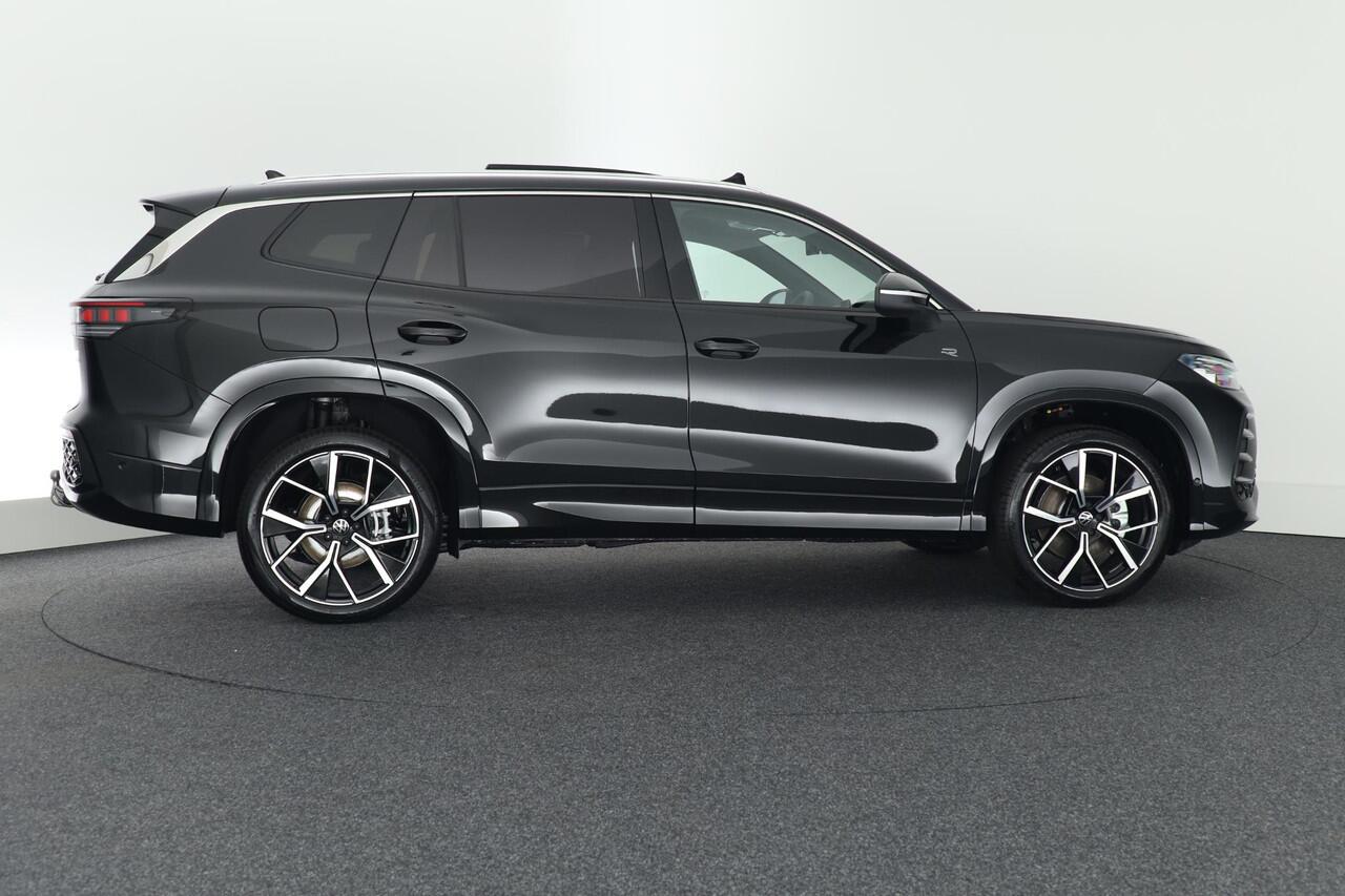 Volkswagen Tayron 1.5 272pk eHybrid R-Line Edition Trekhaak Camera Panoramadak Stoelverwarming Massage Carplay