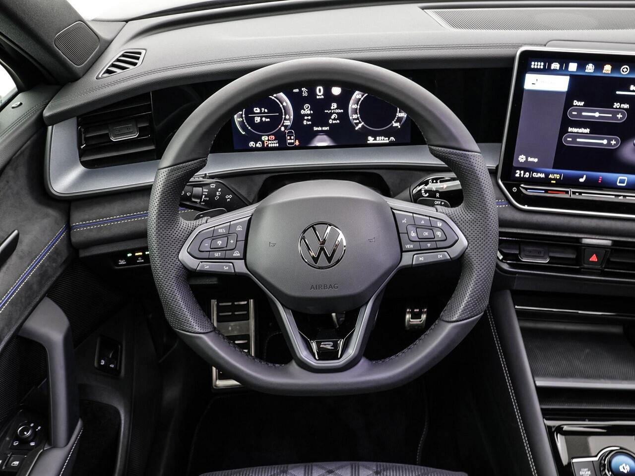 Volkswagen Tayron 1.5 eTSI 272pk DSG R-Line Edition · Camera · Panoramadak · Massage · Dodehoek Detectie · Keyless · 19'' Inch · Garantie t/m 08-12-2030 of 100.000km