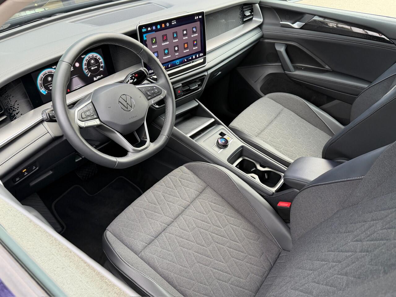 Volkswagen Tayron 1.5 eTSI 150pk Life 7-Persoons | Trekhaak | 360 Camera | Dode hoek | IQ light | Rijklaar incl. garantie