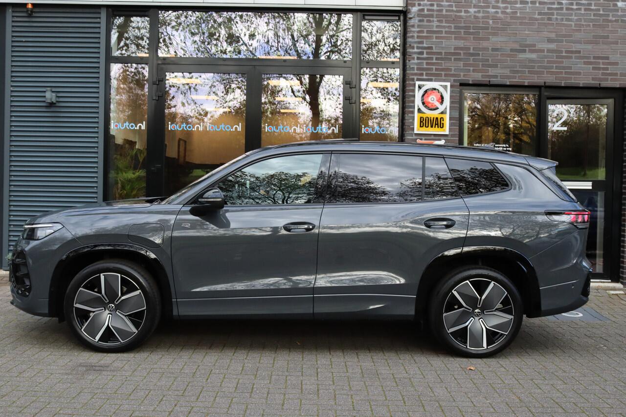 Volkswagen Tayron 1.5 eHybrid 272PK R-Line Black Style IQ.Light HD/Pano/Keyless/360/DCC/ACC/Dodehoek/20"/Trekhaak