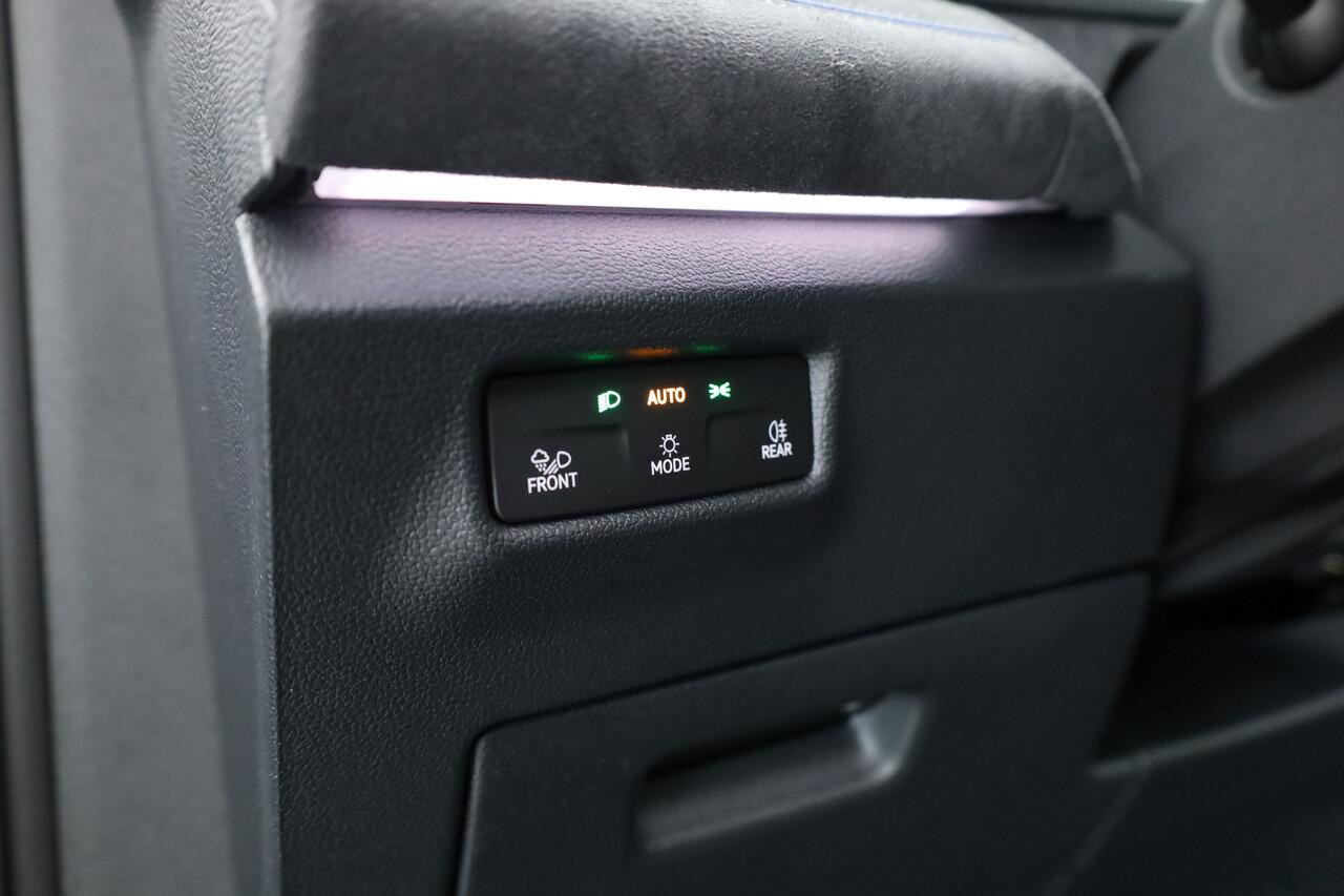 Volkswagen Tayron 1.5 eHybrid R-Line 272pk | Pano | Massage | Adapt. Cruise | Apple CarPlay | Stoel- Stuurverw. | 20''