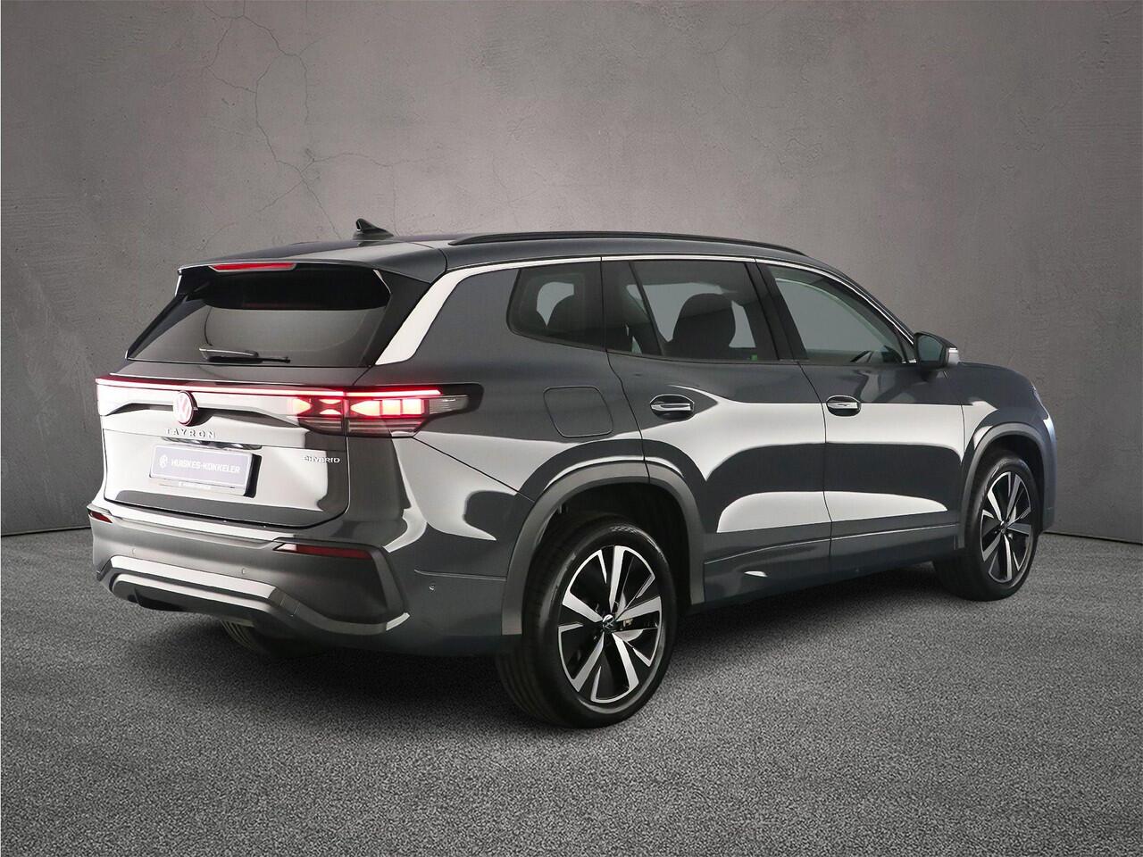 Volkswagen Tayron Life Edition 1.5 TSI eHybrid 204pk DSG Automaat Adaptive cruise control, Elektrische achterklep, Achteruitrijcamera, LED koplampen, Navigatie, Stoelverwarming