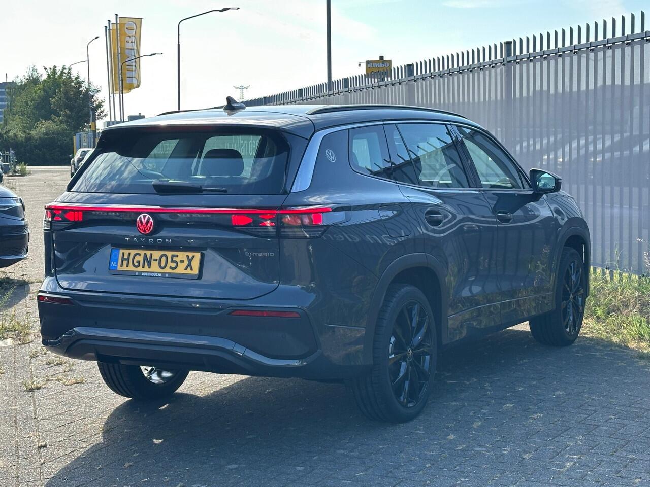 Volkswagen Tayron 1.5 eTSI e-Hybrid 204pk DSG Life Edition / Demonstratieauto