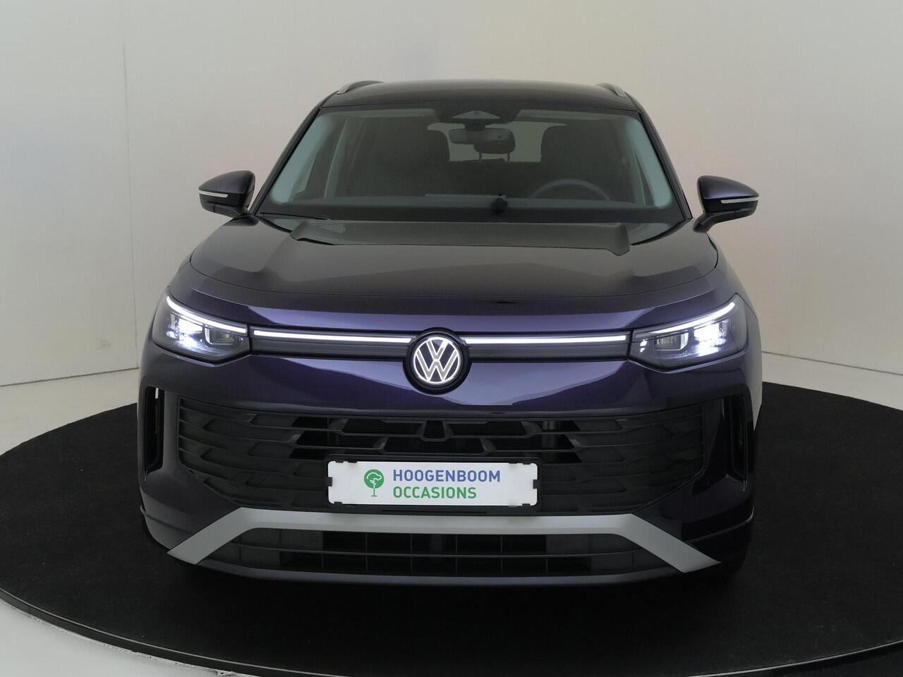 Volkswagen Tayron 1.5 eHybrid Life Edition | Adaptieve demping | Keyless | Dodehoek detectie | Stoel- en stuurwielverwarming | Parkeerasisstent | Achteruitrijcamera | Voorklimatisering | Adaptieve cruise control |