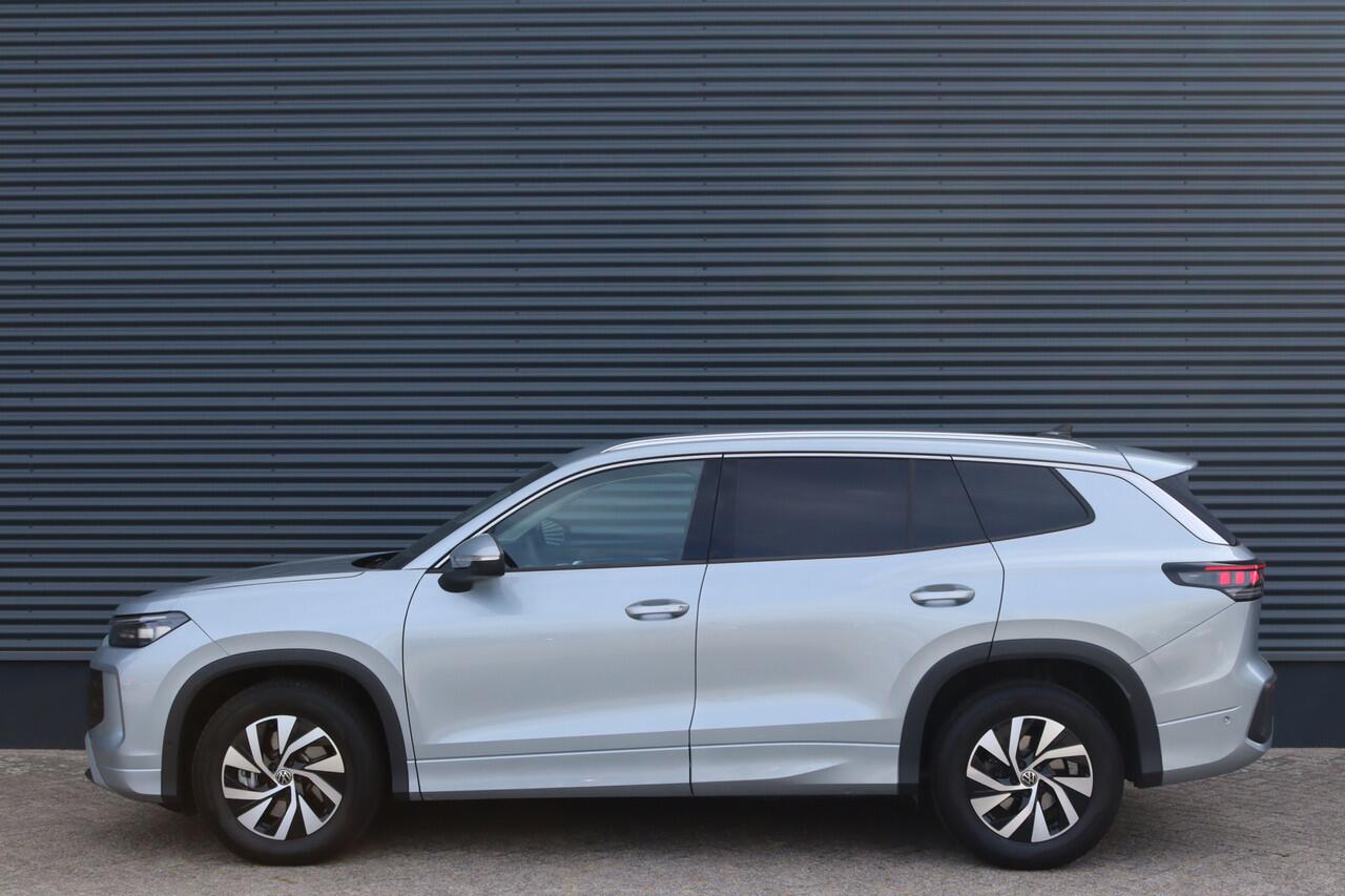 Volkswagen Tayron 1.5 eTSI DSG Edition 7p. IQ.Light/Keyless/Camera/ACC/Winterpakket/Elek. klep/Dodehoek/Trekhaak