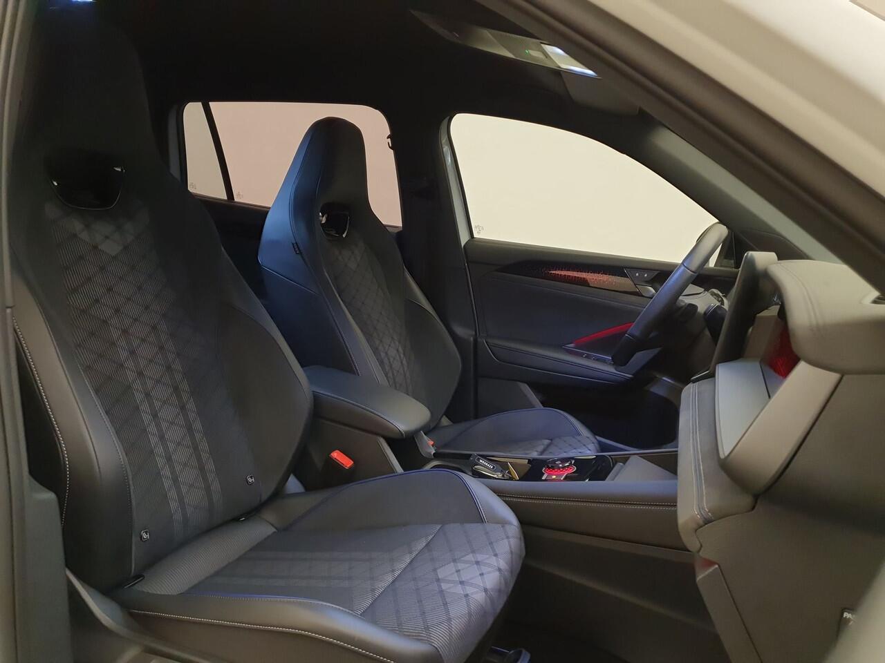 Volkswagen Tayron 1.5 eHybrid 272pk DSG/AUT R-Line Wegklapbare trekhaak, Massage, Camera