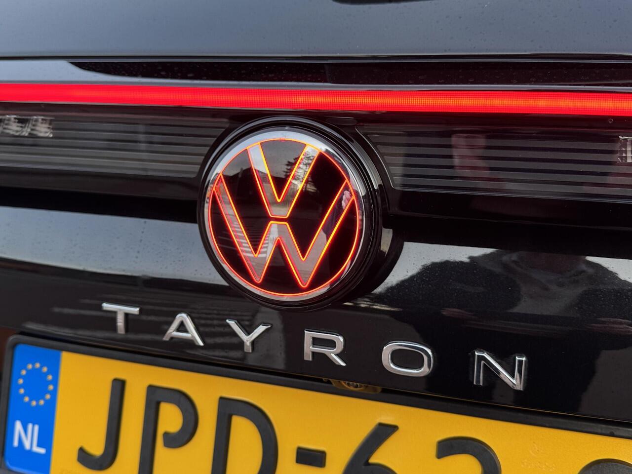 Volkswagen Tayron 1.5 eTSI Life Edition 7p. 150pk Automaat | Panodak | Stoelverw. | Camera