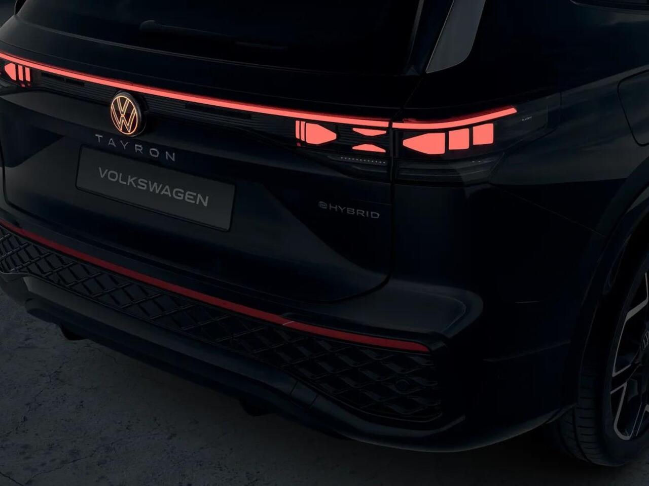 Volkswagen Tayron R-Line Edition 1.5 eHybrid 150 kW / 204 PK SUV 6 v