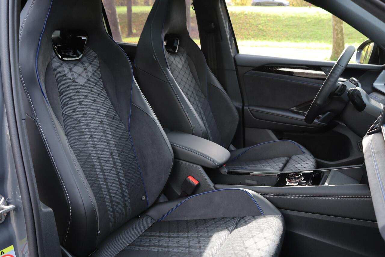 Volkswagen Tayron 1.5 eHybrid 272PK R-Line Black Style IQ.Light/Pano/Keyless/Camera/DCC/ACC/Dodehoek/20"/Trekhaak