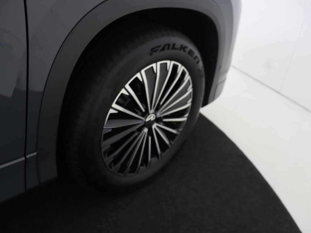 Volkswagen Tayron 1.5 eHybrid Life Edition | SoH 100% | Trekhaak | Adaptieve demping systeem | Achteruitrijcamera | 3-zone airco | Dodehoek detectie | Adaptieve cruise control | Stoel- en stuurwielverwarming | CarPlay |