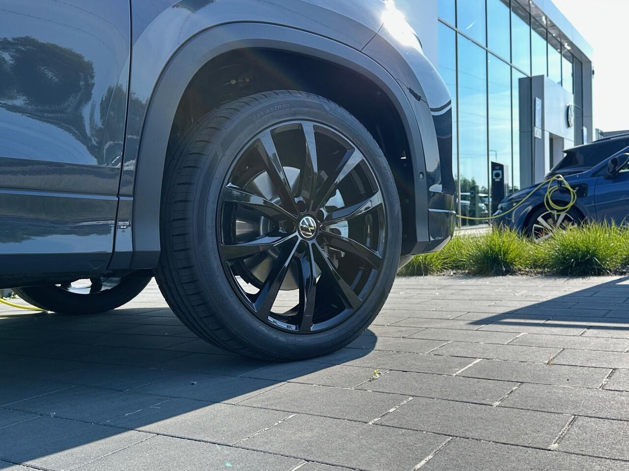 Volkswagen Tayron 1.5 eTSI e-Hybrid 204pk DSG Life Edition / Demonstratieauto