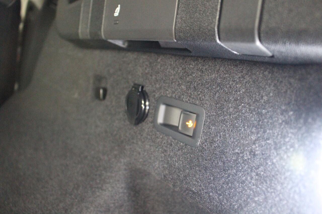 Volkswagen Tayron 1.5 eHybrid 272 PK R-Line Blackstyle Panoramadak | Leder | Trekhaak | HUD | Matrix Led | Harman Kardon