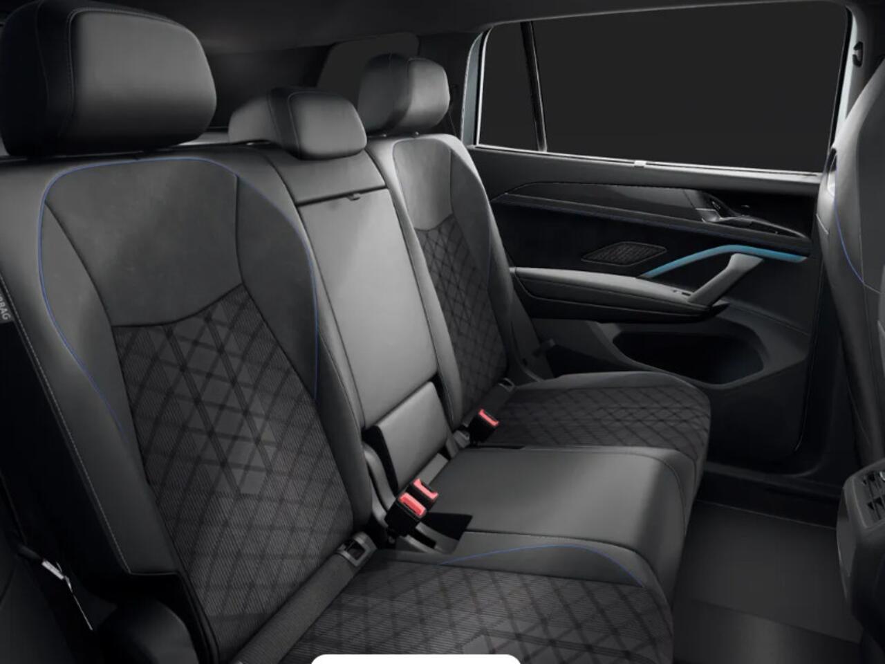 Volkswagen Tayron R-Line-Edition 1.5 eHybrid 272 pk 6 versn. DSG · Assistance Pakket · Design Pakket 'Black Style' · Trekhaak inklapbaar, met elektrische ontgrendeling, incl. aanhangwagen- manoeuvreerhulp Trailer Assist · Winter Pakket