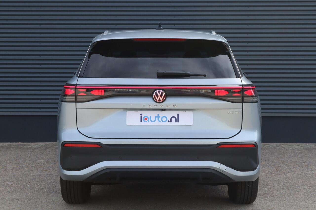 Volkswagen Tayron 1.5 eTSI DSG Edition 7p. IQ.Light/Keyless/Camera/ACC/Winterpakket/Elek. klep/Dodehoek/Trekhaak
