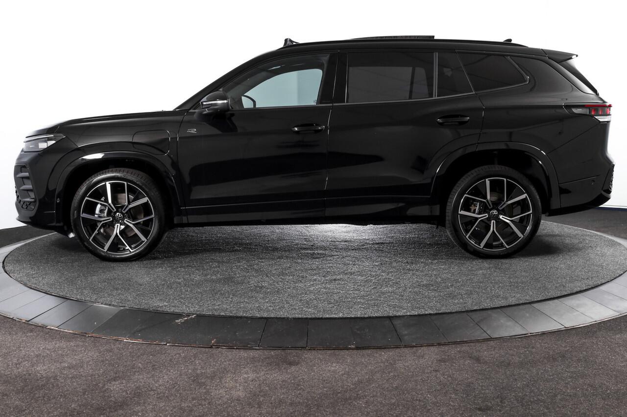 Volkswagen Tayron 1.5 eHybrid 272 PK R-Line Edition - Automaat | Black Style Pakket | S/K-Panodak | Elek. Trekhaak | Dig. Cockpit | Adapt. Cruise | Stoel-+Stuurverw. | PDC | 360 Camera | NAV+App. Connect | ECC | Elek. Klep | DAB | LM 20" | 0080