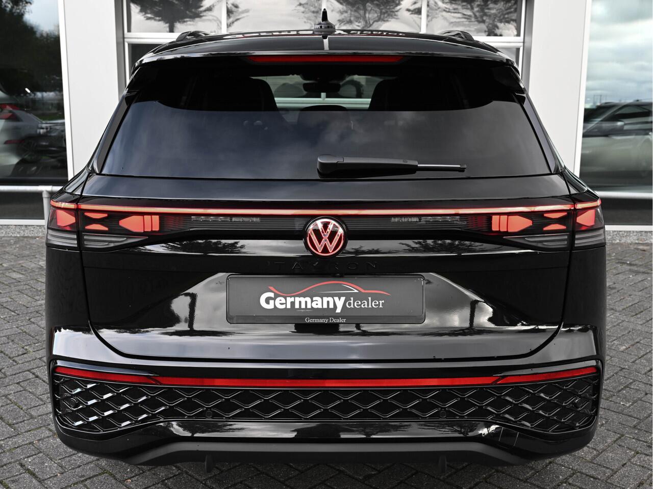 Volkswagen Tayron 1.5 eHybrid 272pk R-Line Edition NIEUW! Pano ACC BSM Sfeerverl. Elektr.Klep Tr.haak VOL!!