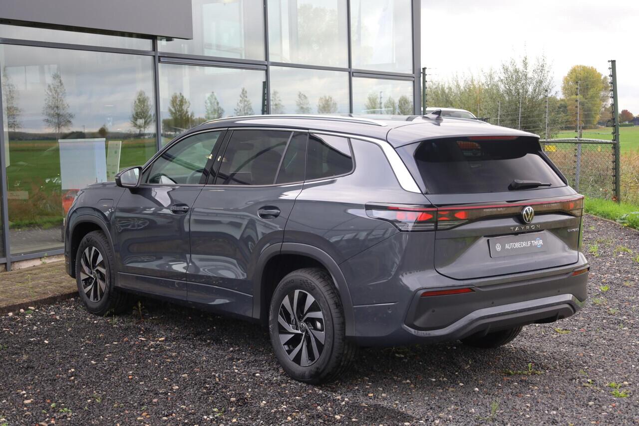 Volkswagen Tayron 1.5 eHybrid Life Edition 204PK / 150kW DSG, Achteruitrijcamera, verwarmbare voorstoelen + stuurwiel, Apple Carplay & Android Auto, navigatie, dodehoekdetectie (Side Assist), Keyless Entry & Start, full LED koplmapen, trekhaak incl. aanhanger manouvreerhu