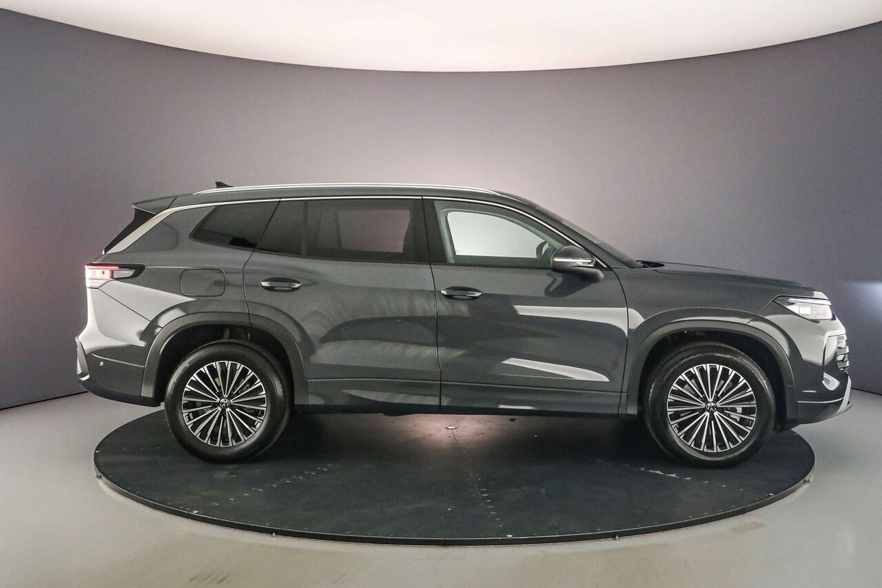 Volkswagen Tayron Life Edition 1.5 TSI eHybrid 204pk DSG Automaat Adaptive cruise control, Achteruitrijcamera, Elektrische achterklep, LED koplampen, Parkeersensoren, App connect, Stoelverwarming