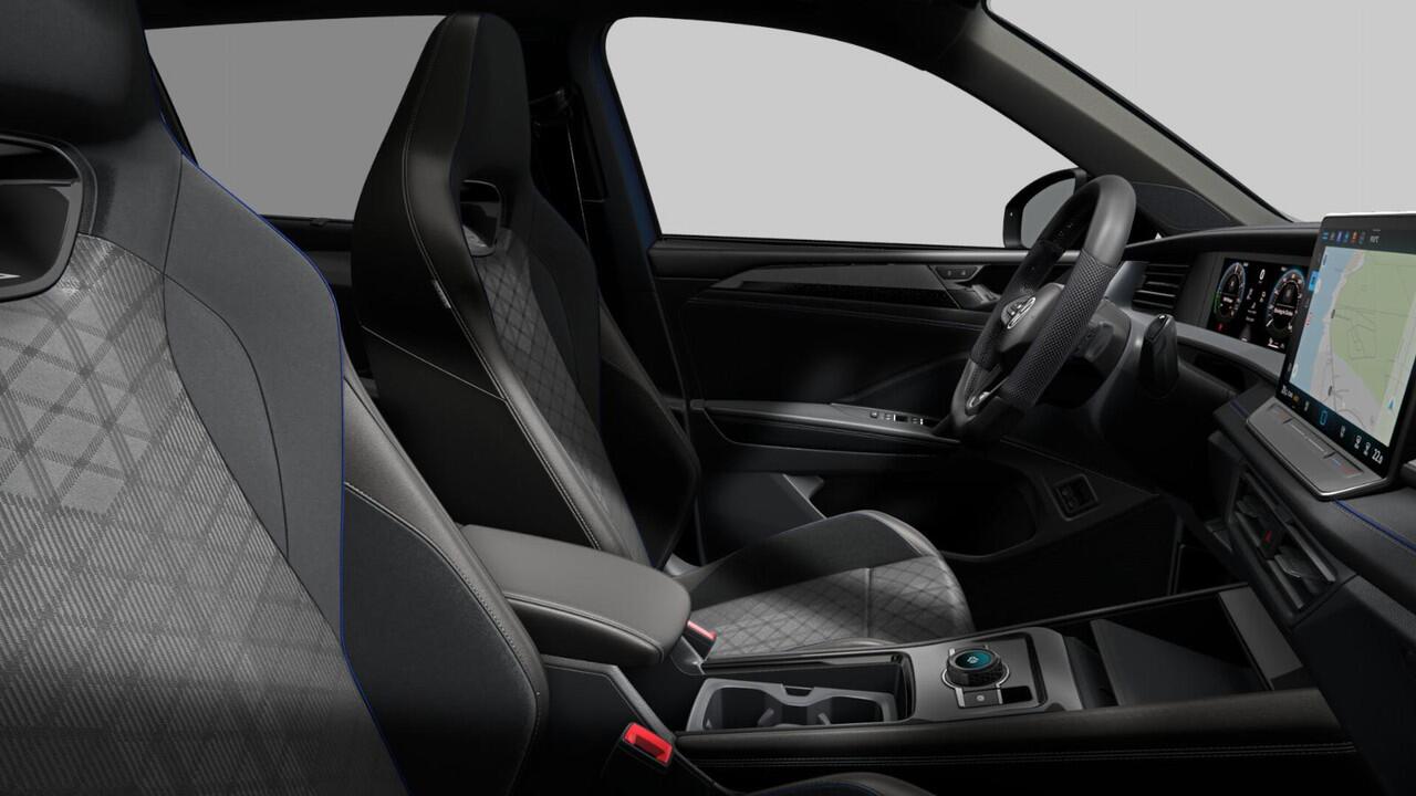 Volkswagen Tayron 1.5 eHybrid 272 6DSG R-Line Edition Automaat | Panoramisch schuif-, kanteldak, elektrisch bedienbaar | R-Line exterieurpakket 'Black Style'