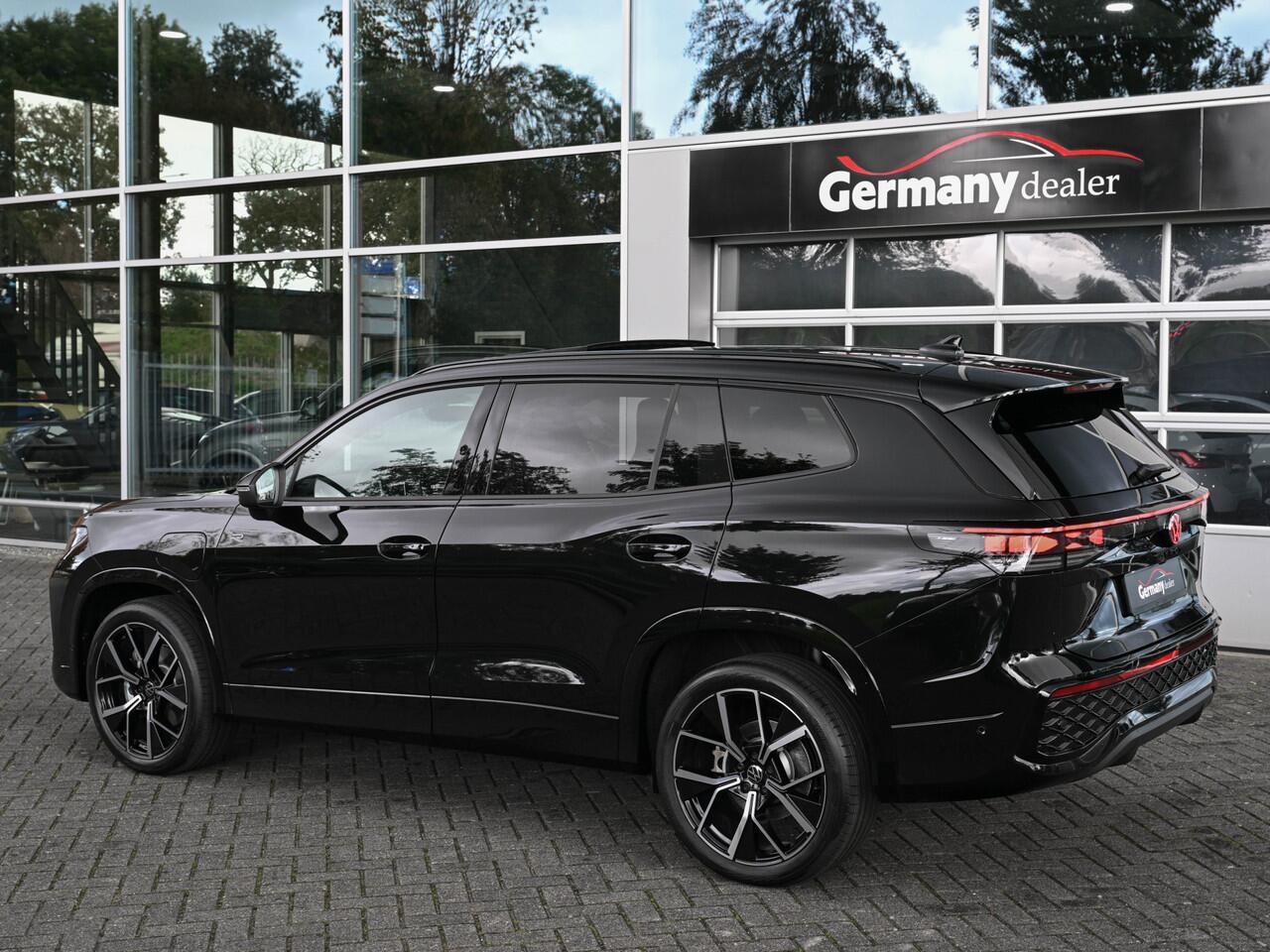 Volkswagen Tayron 1.5 eHybrid 272pk R-Line Edition NIEUW! Pano ACC BSM Sfeerverl. Elektr.Klep Tr.haak VOL!!