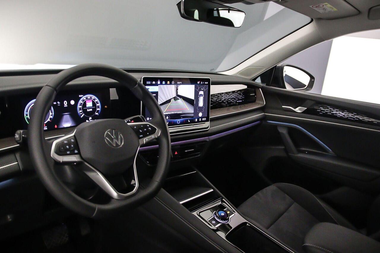 Volkswagen Tayron Life Edition 1.5 TSI eHybrid 204pk DSG Automaat Adaptive cruise control, Achteruitrijcamera, Elektrische achterklep, LED koplampen, Parkeersensoren, App connect, Stoelverwarming