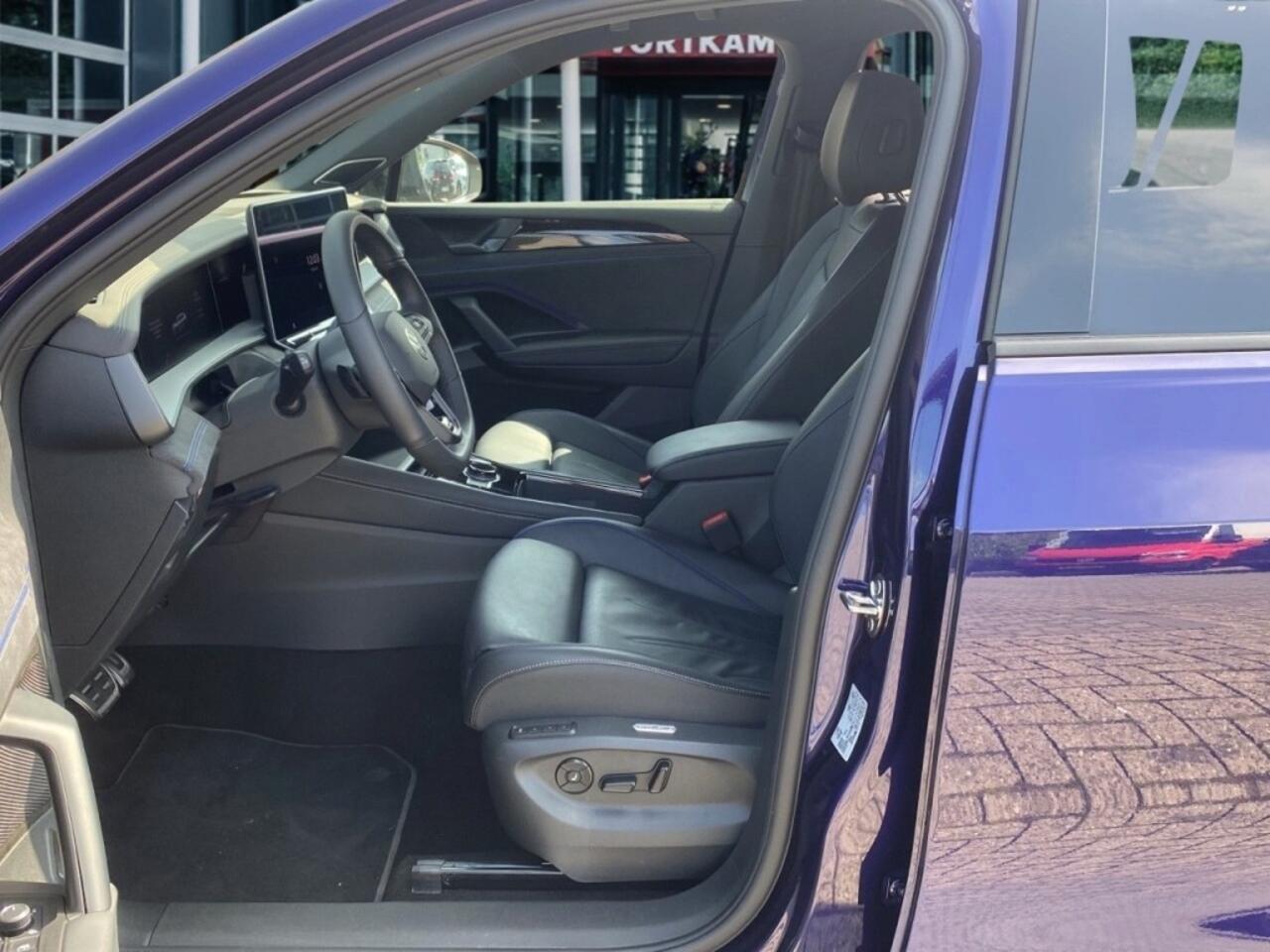 Volkswagen Tayron 1.5 E-HYBRID R-LINE 272PK PANO-DAK/TREKHAAK/CAMERA/MEMORY/HenK/LEDER/NAVI